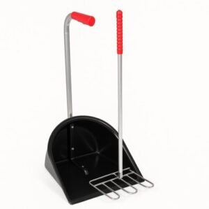 Zwarte Mestschep voor een schone en hygienische stal