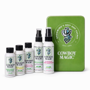 Cowboy Magic grooming travel set met shampoo, conditioner, detangler, bodyspray en greenspot remover voor paardenverzorging