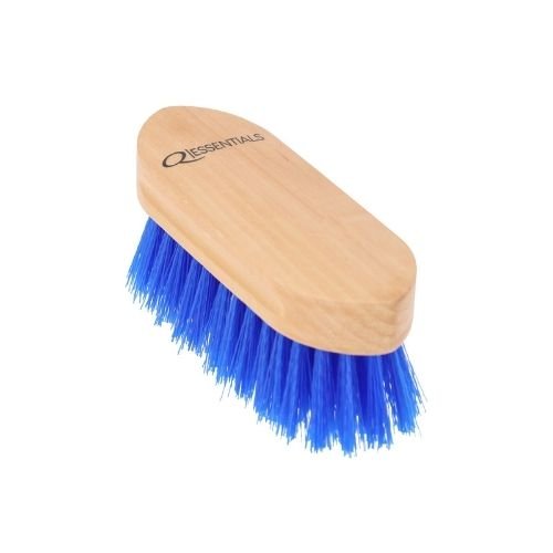 QHP Essentials houten paardenborstel met blauwe haren voor dagelijkse verzorging van het paard